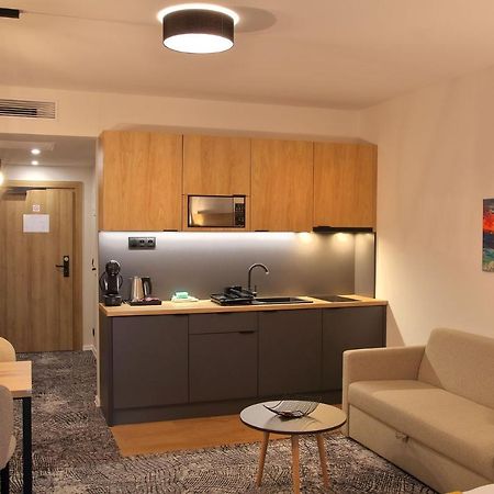 Apartman Gold Akvamarin Bešeňová Eksteriør billede