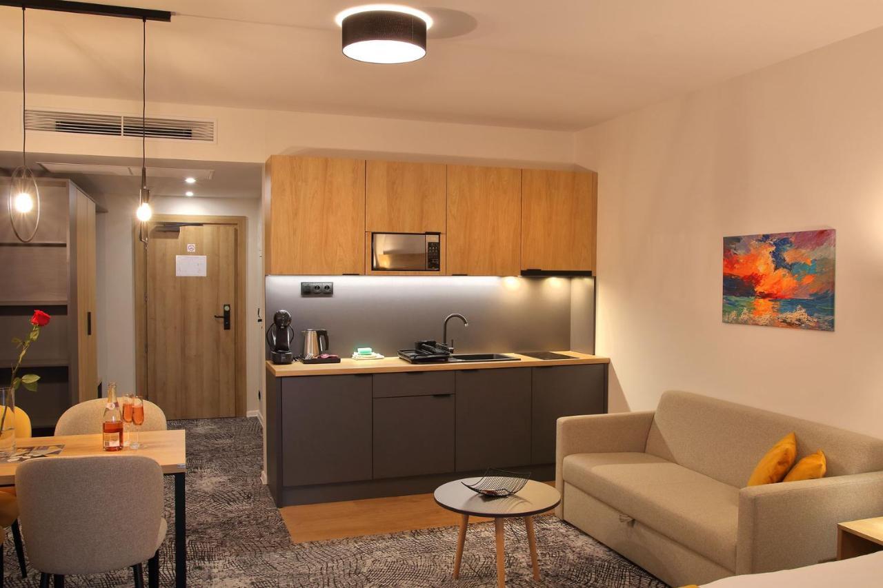 Apartman Gold Akvamarin Bešeňová Eksteriør billede