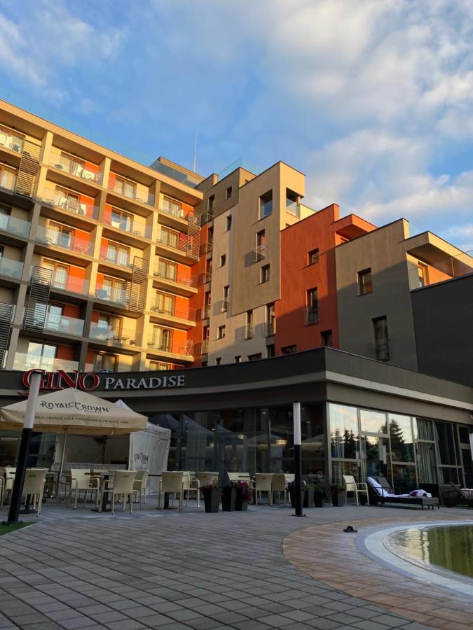 Apartman Gold Akvamarin Bešeňová Eksteriør billede
